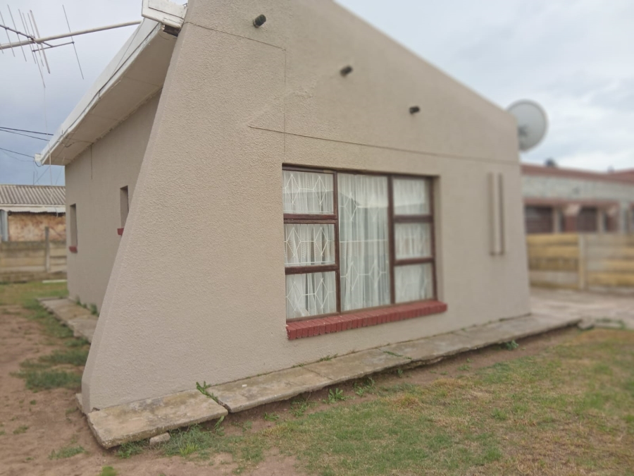 2 Bedroom Property for Sale in Kwa Nobuhle Eastern Cape